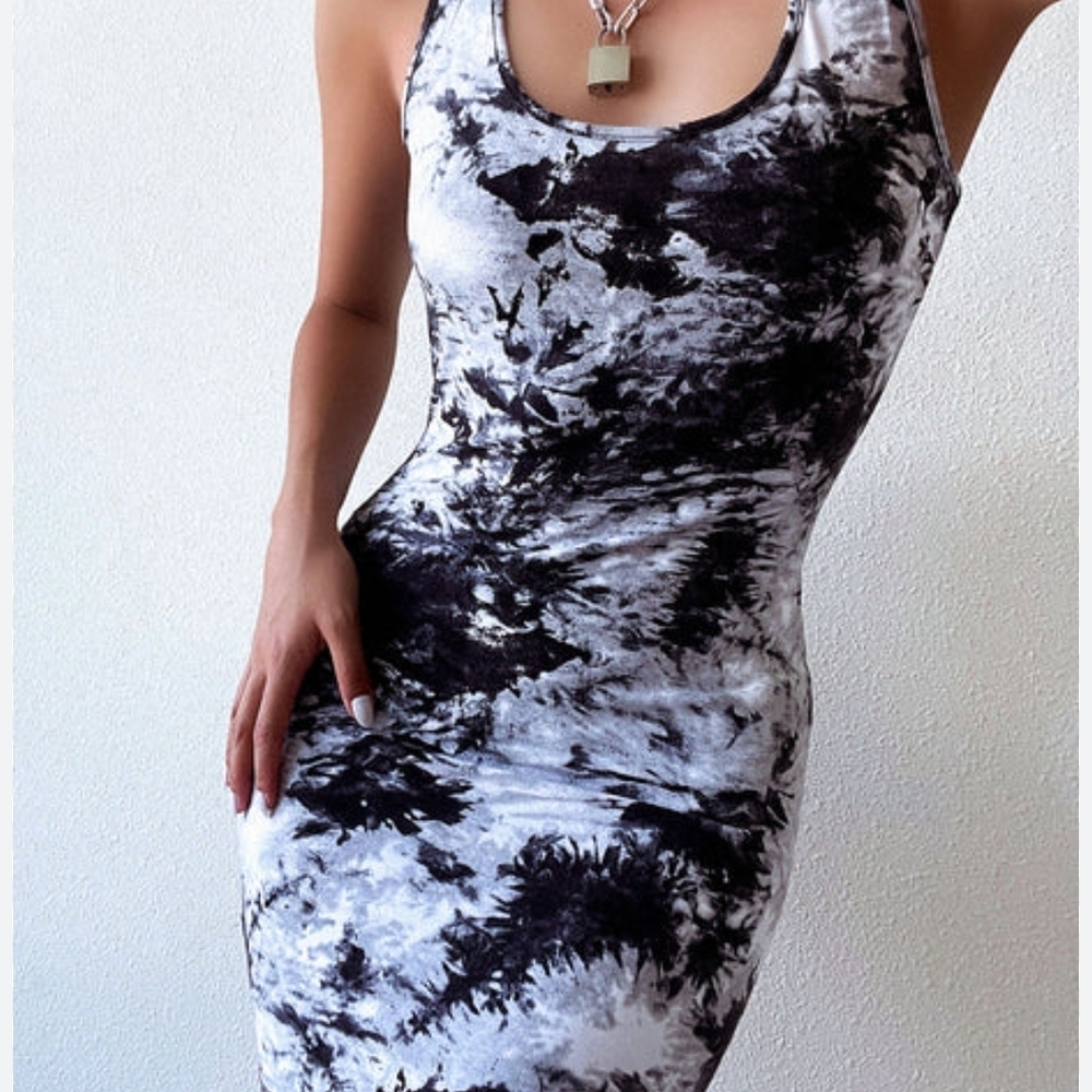 Ambiance Monochrome Tie-Dye Midi Dress
